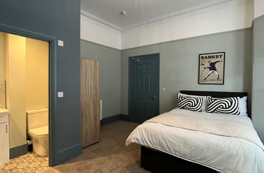 Houndiscombe Road, Mutley, Plymouth - Image 2