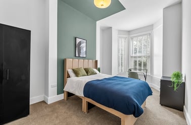 North Road East, North Hill, Plymouth - Image 3