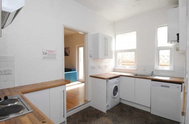 Beechwood Avenue, North Hill, Plymouth - Image 2