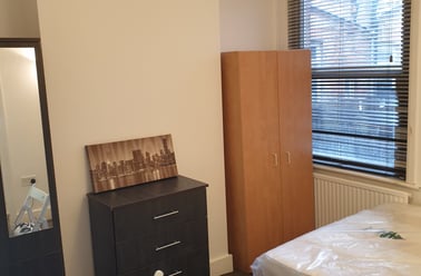 Markhouse Road, Leyton, London - Image 3