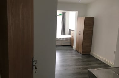 Aintree Crescent, Barkingside, London - Image 2