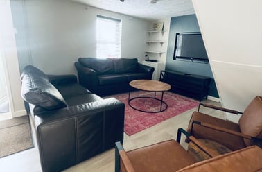 Charles Street, Near francis close campus, Cheltenham - Image 3