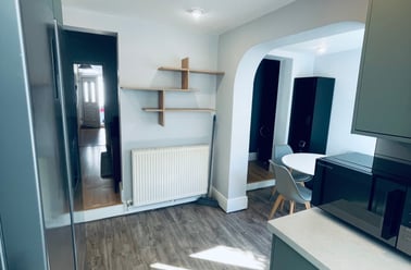 Cleeveland street, St Pauls, Cheltenham - Image 3