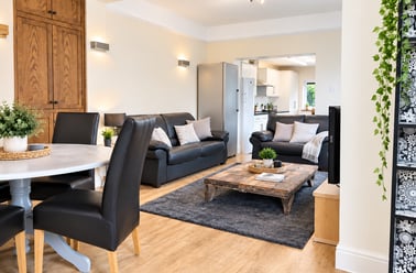 Larput Place, Near francis close campus, Cheltenham - Image 2