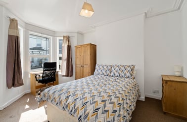 West Hill Road, Mutley plain, Plymouth - Image 2