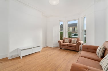 Belgrave Road, Mutley, Plymouth - Image 2