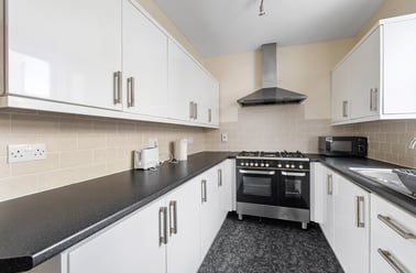 Furzehill Road, Mutley, Plymouth - Image 3