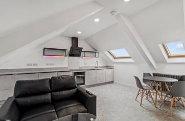 Clifton Place, North hill, Plymouth - Image 2