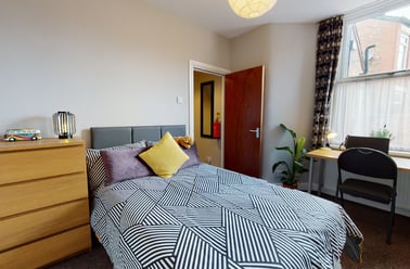 Platt Lane, Rusholme, Manchester - Image 2