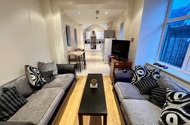 Brook Road, Fallowfield, Manchester - Image 2
