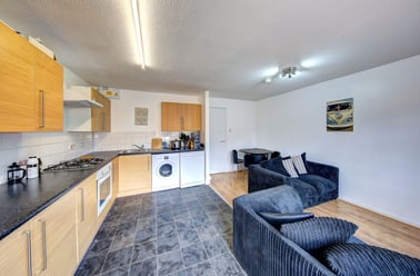 Manchester Road, Isle of Dogs, London - Image 2