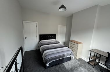 Spencer Road, Shelton, Stoke - Image 3