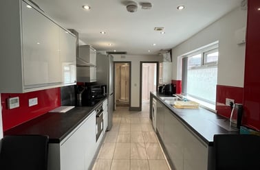 Aynsley Road, Shelton, Stoke - Image 2