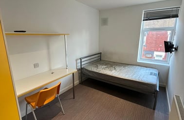 Carlton Road, Shelton, Stoke - Image 2