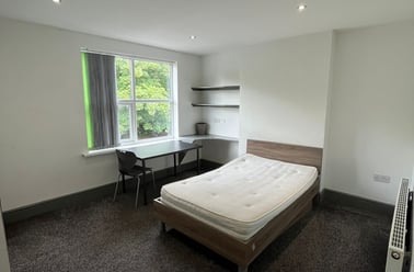 Aynsley Road, Shelton, Stoke - Image 2