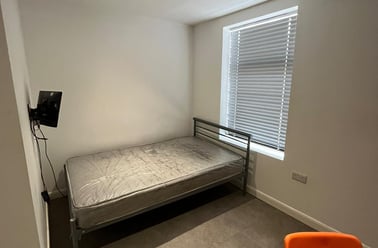 Watford Street, Shelton, Stoke - Image 2