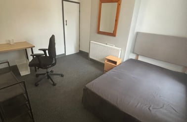 Carlton Road, Shelton, Stoke - Image 2