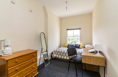 Peel Street, Arboretum, Nottingham - Image 2