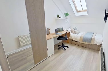 Mansfield Road, Daybrook, Nottingham - Image 2