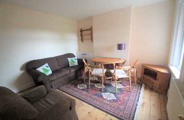 Manor Road, Stoughton, Guildford - Image 2