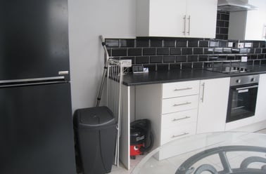 Jubilee Drive, Kensington, Liverpool - Image 3