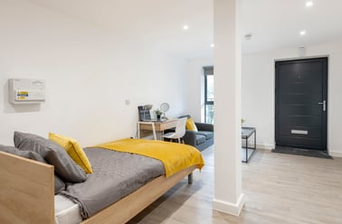 Lower Bristol Road, City Centre, Bath - Image 2