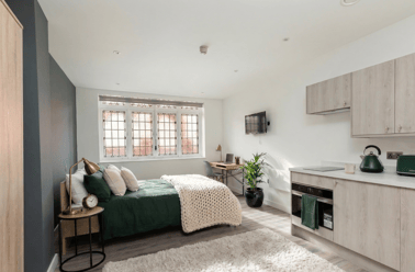 College Green, City Centre, Bristol - Image 2