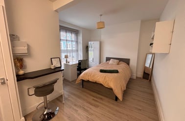 Bryn Road, Brynmill, Swansea - Image 2