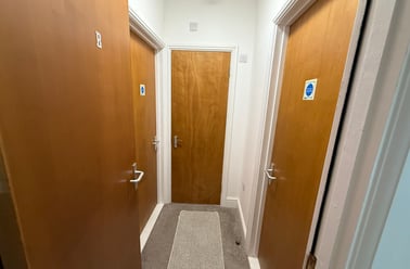 Eversley Road, Sketty, Swansea - Image 2