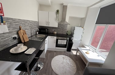 Bryn Road, Brynmill, Swansea - Image 2
