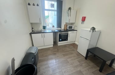 Finsbury Terrace, Brynmill, Swansea - Image 3