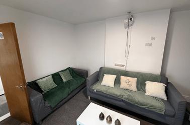 Gwydr Crescent, Uplands, Swansea - Image 3