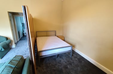 Holgate Road, City Centre, York - Image 3