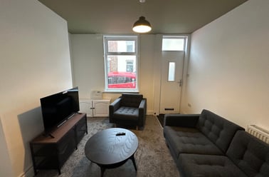 Arnside Place, Layerthorpe, York - Image 2