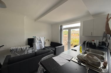 Arnside Place, Layerthorpe, York - Image 2