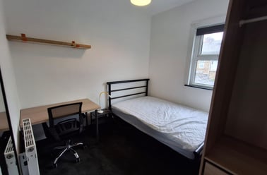 Ambrose Street, Grange Garth, York - Image 2
