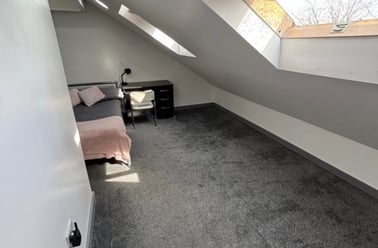 Oak tree lane, Selly Oak, Birmingham - Image 2