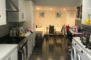 Oak tree lane, Selly Oak, Birmingham - Image 2