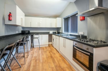 Mabfield Road, Fallowfield, Manchester - Image 3