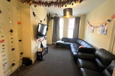 Penny Lane, Mossley Hill, Liverpool - Image 2