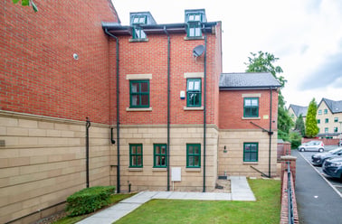 Hadfield Close, Victoria Park, Manchester - Image 2