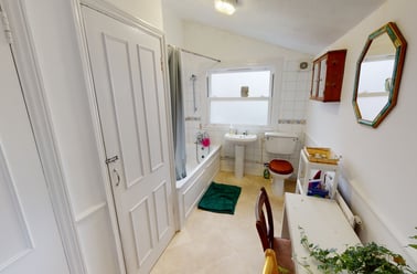 Queens Road, Peckham, London - Image 2