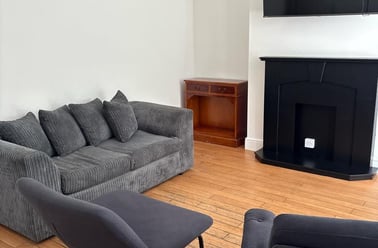 Kings Grove, Peckham, London - Image 3