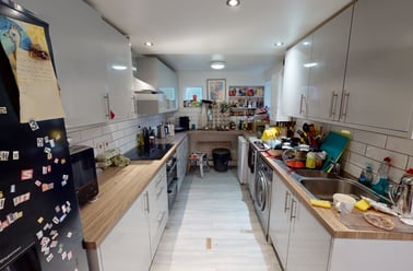 Kings Grove, Peckham, London - Image 2