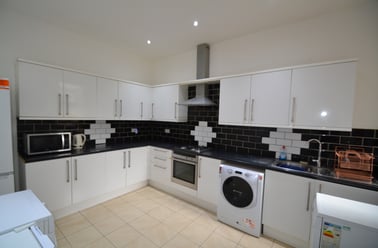 Belgrave Avenue, Longsight, Manchester - Image 3