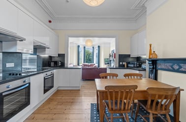 Connaught Avenue, Mutley, Plymouth - Image 3