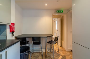 Kimbolton Avenue, Radford, Nottingham - Image 2