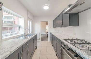 Glentworth Road, Bobbers Mill, Nottingham - Image 2