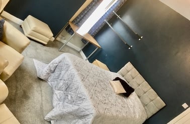 Ashford , Staffordshire university, Stoke - Image 3