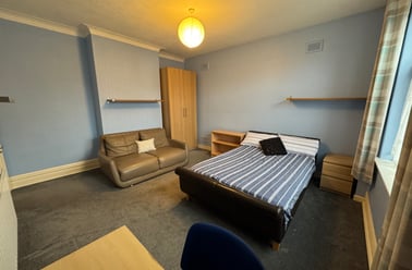 Lonsdale Street, Penkhull, Stoke - Image 3